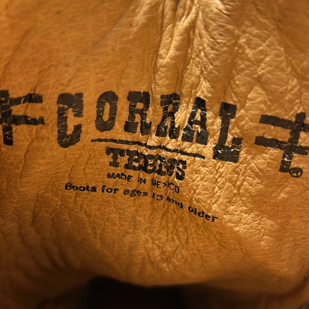 Corral vintage heart angel wings leather cowboy boots